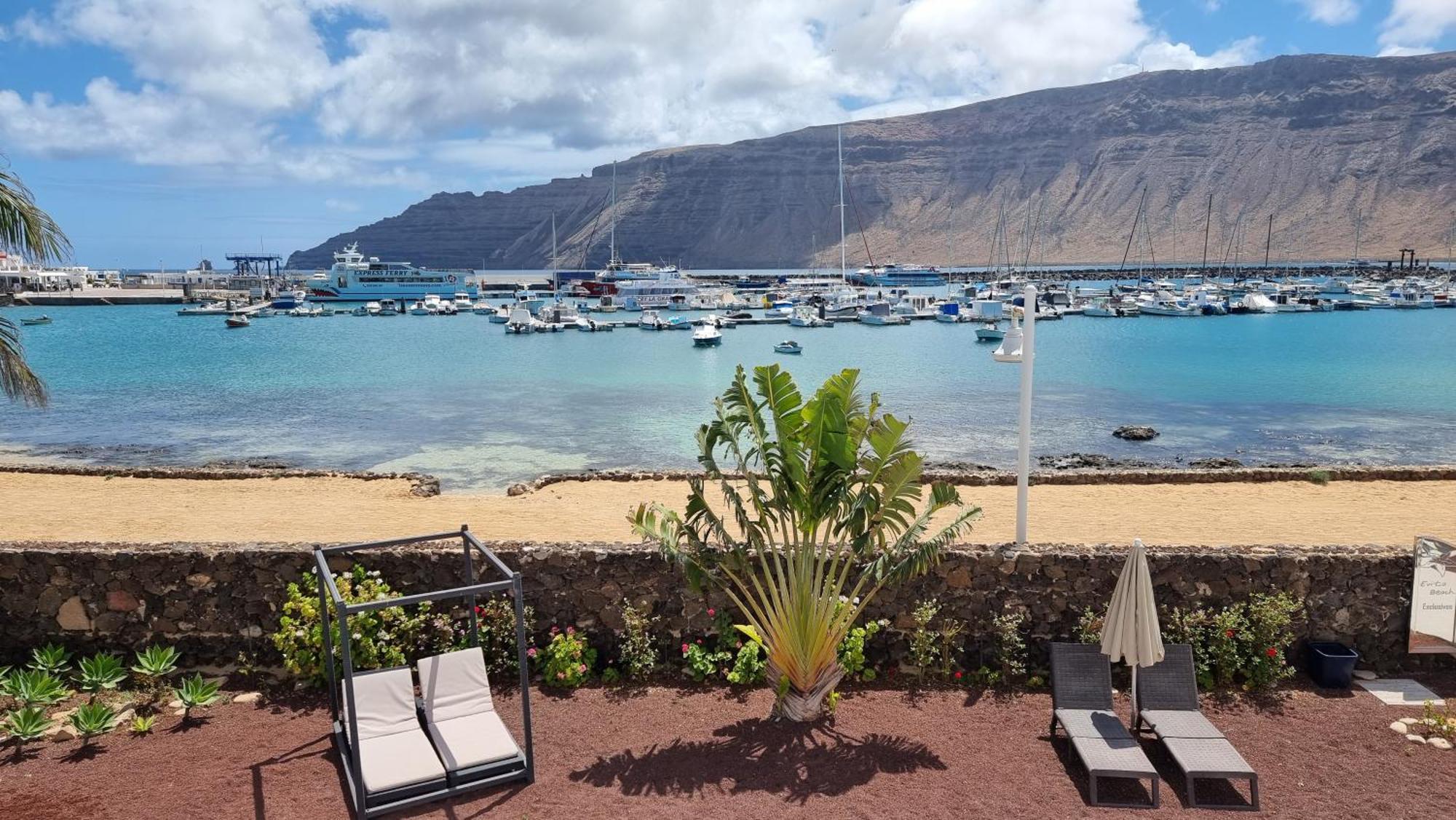 Evita Beach Suites Exclusivas Caleta de Sebo Exteriör bild